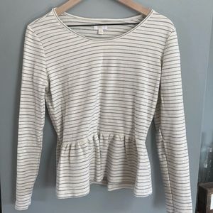 ☀️ Charming Charlie shirt (size medium)